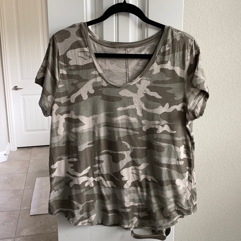 Loft • vintage soft camo tee, size L